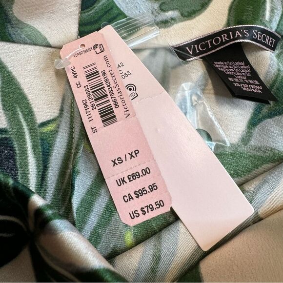 Victoria's Secret VS Women's Satin A Line Skirt Pale Pink Green XS Extra Small - Picture 8 of 13